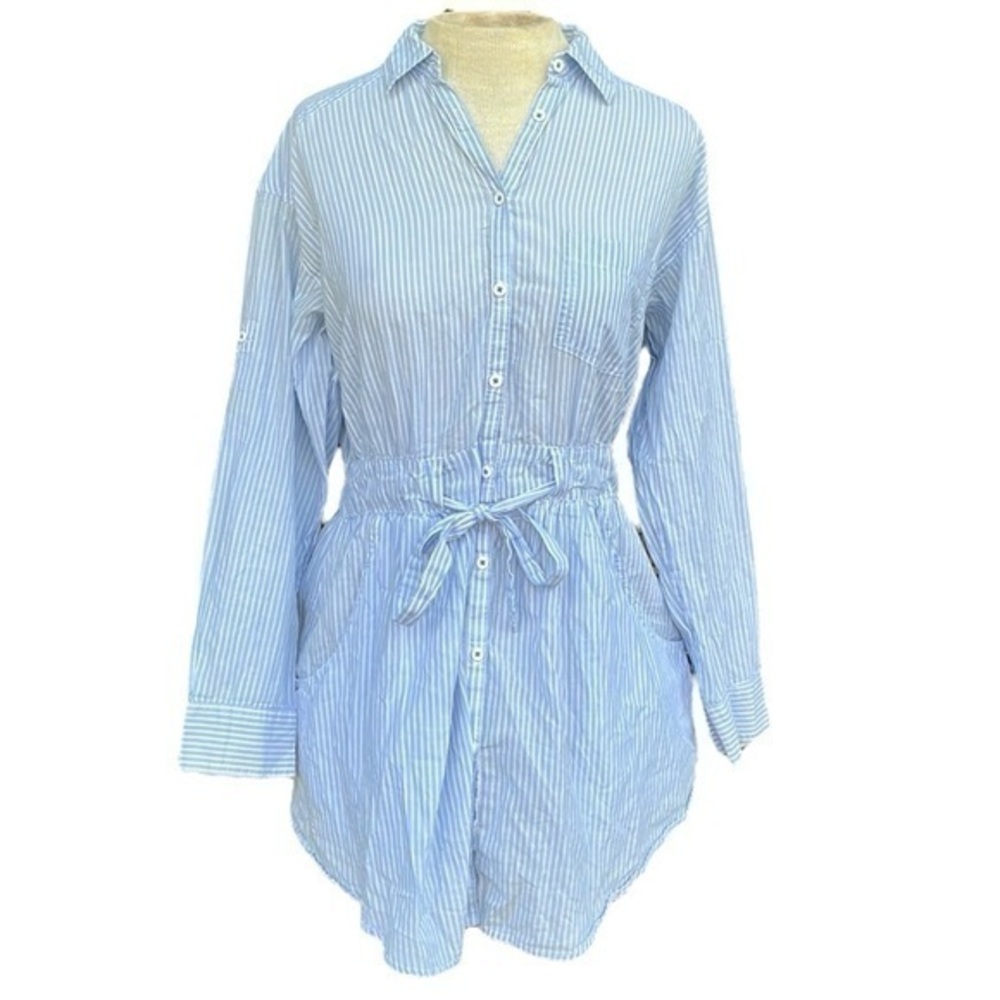 H&M long sleeve button down top blue & white stripes women’s size 6